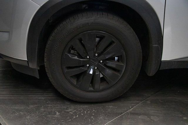 Used 2023 Nissan Pathfinder SV w/ SV Premium Package image 8