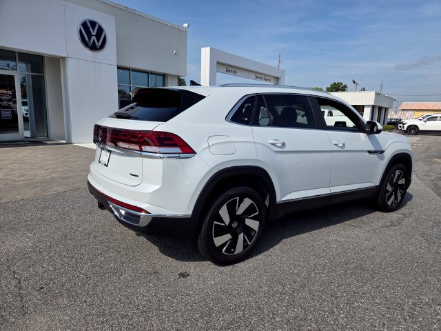 New 2026 Volkswagen Atlas Cross Sport SEL AWD/4WD image 12