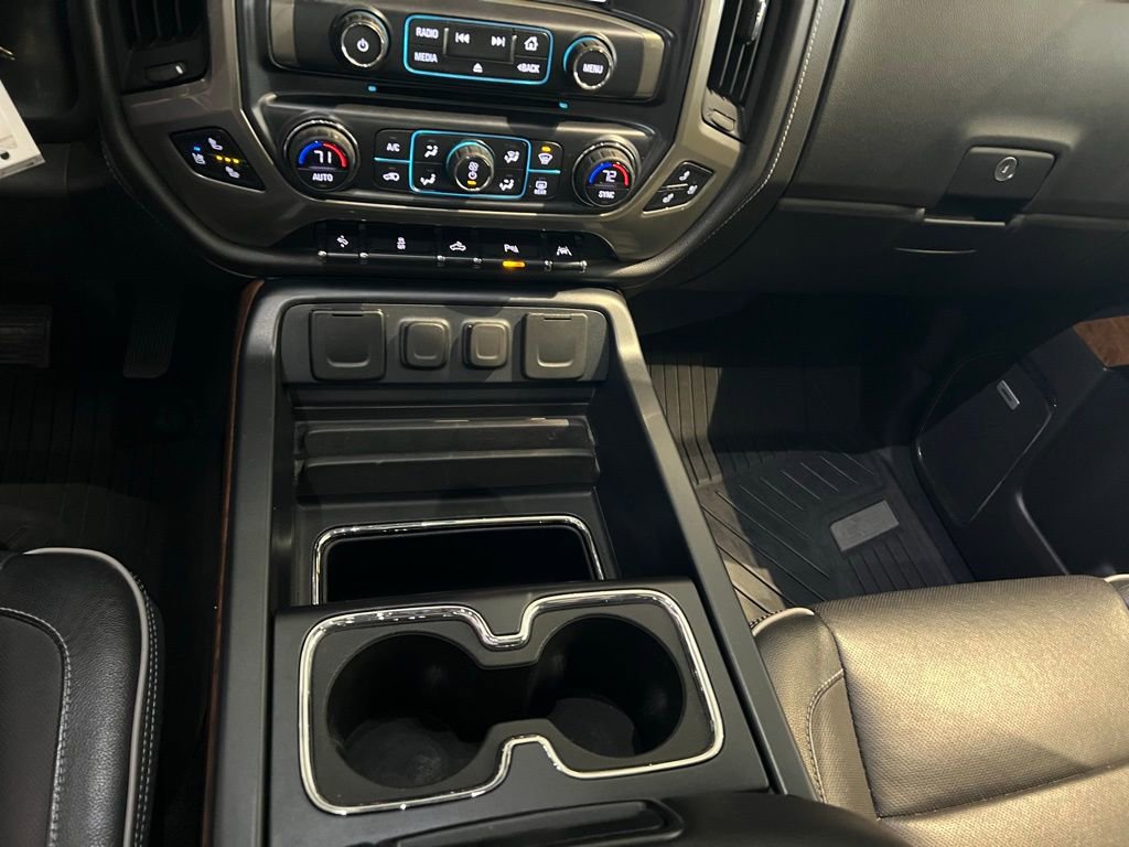 Used 2018 Chevrolet Silverado 1500 High Country AWD/4WD image 30