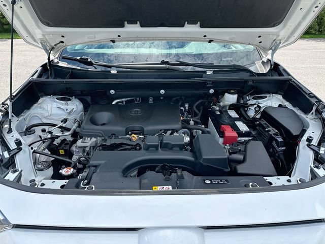 Used 2023 Toyota RAV4 XLE AWD/4WD image 28