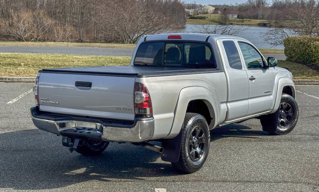 Used 2011 Toyota Tacoma w/ SR5 Pkg #2 image 10