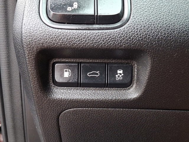 Used 2018 Kia Optima EX w/ Premium Package image 25