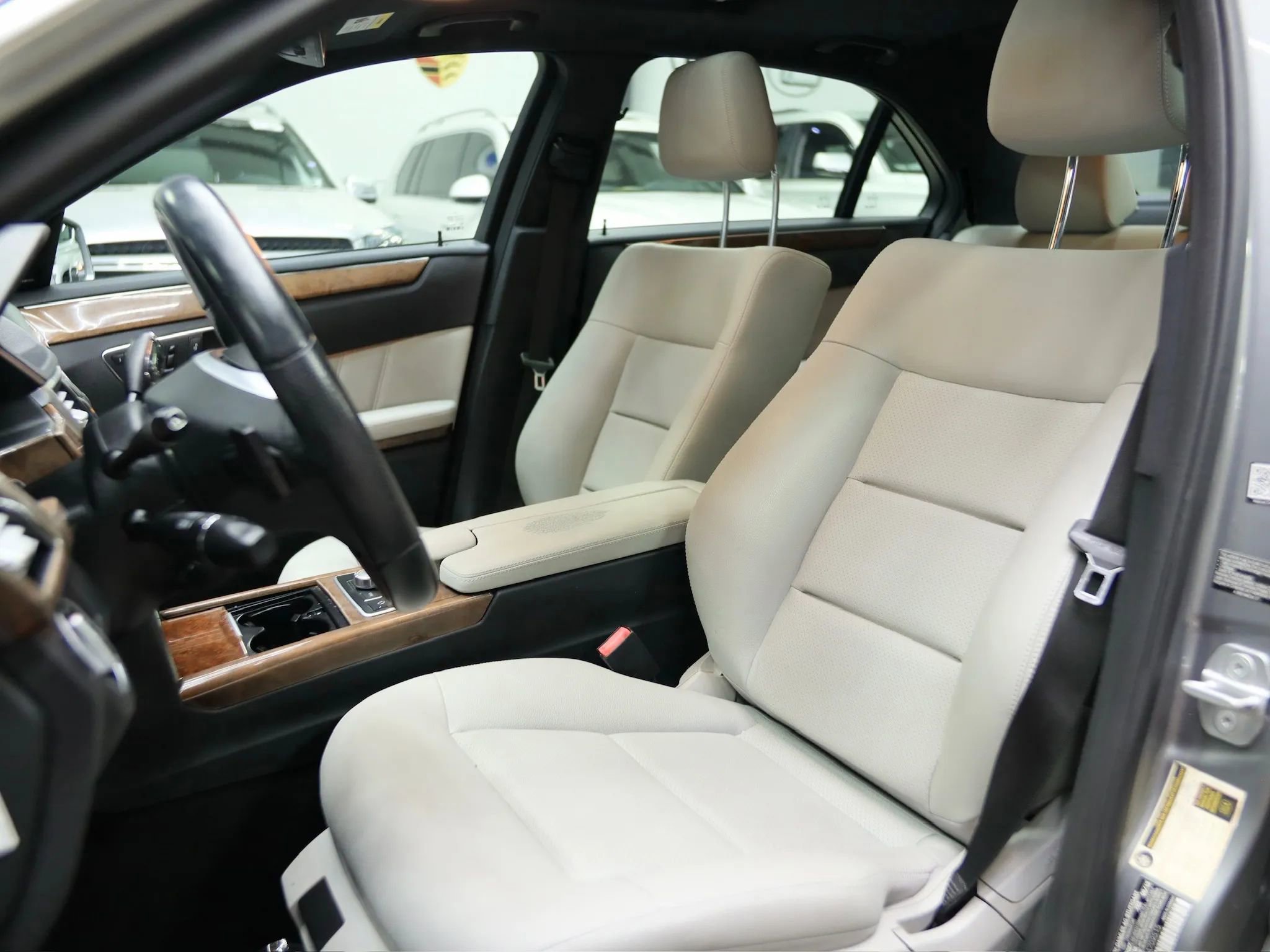 Used 2013 Mercedes-Benz E 350 Sedan image 21