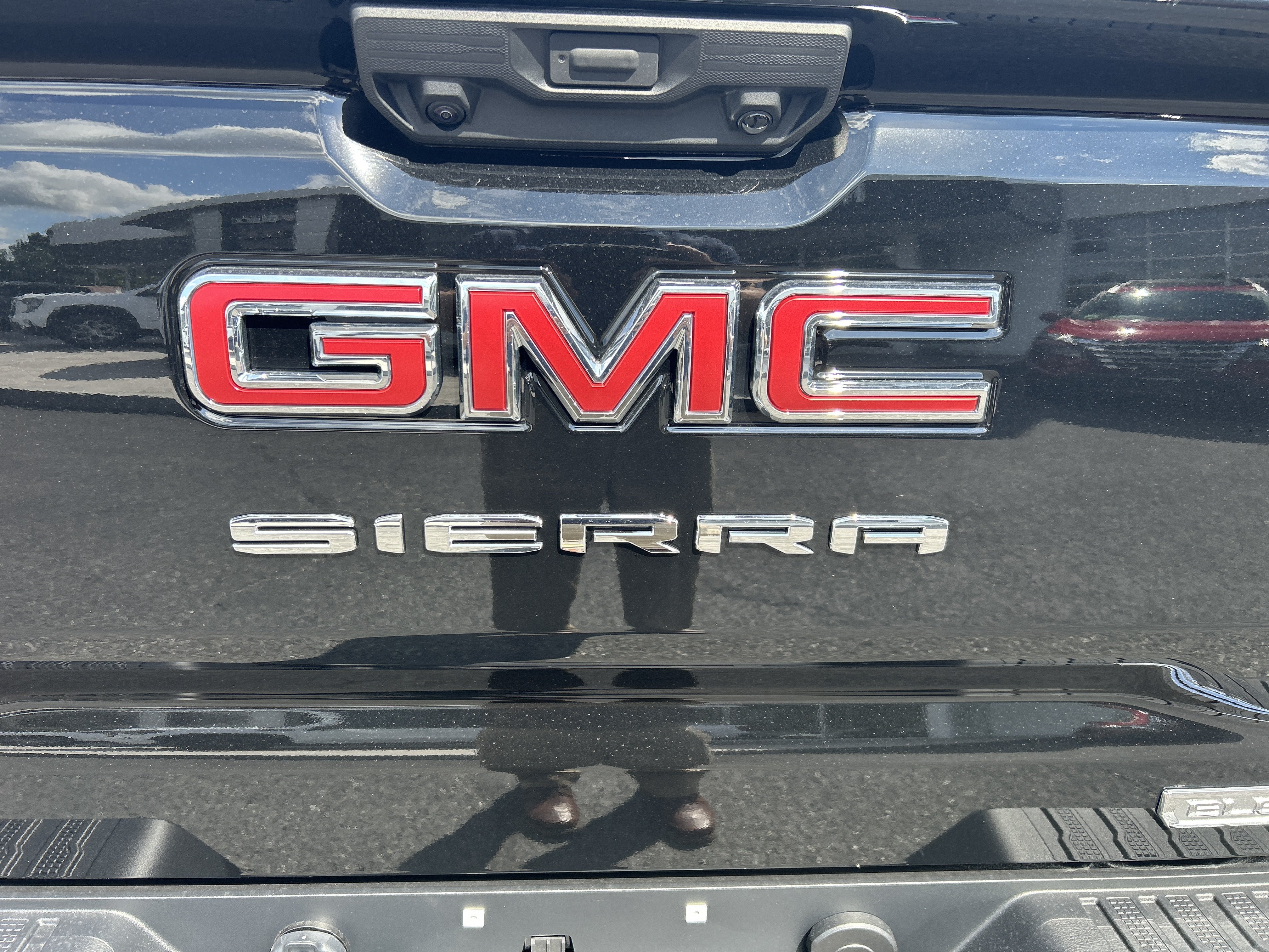 New 2026 GMC Sierra 1500 Elevation w/ Preferred Package AWD/4WD image 11
