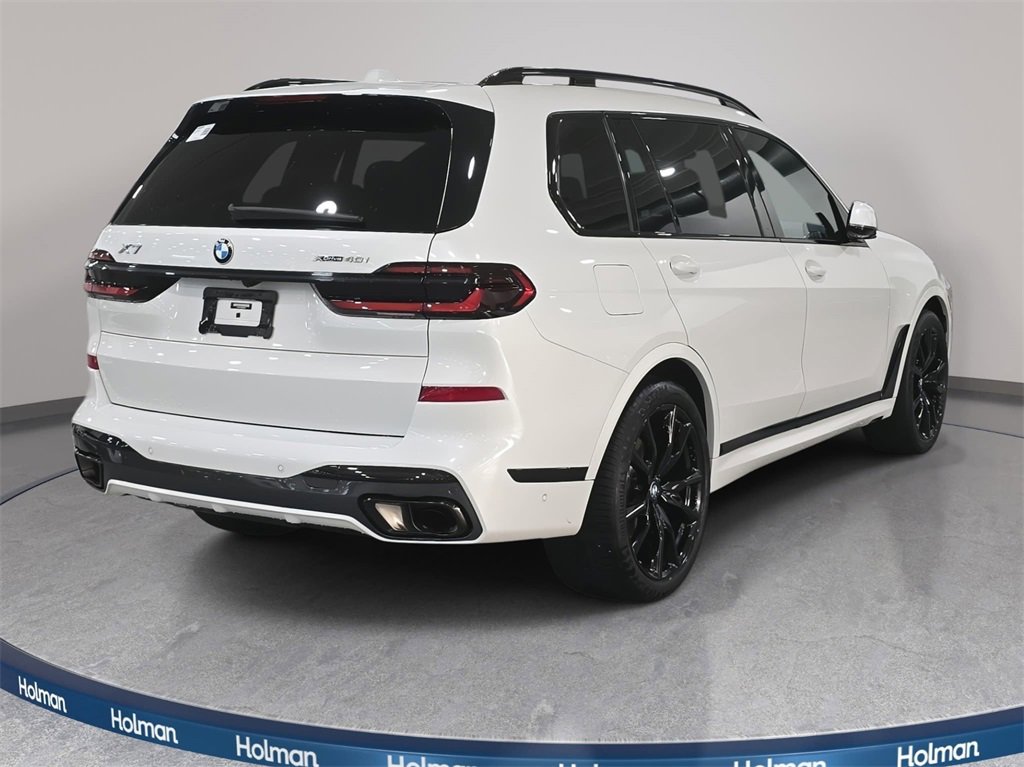 Used 2024 BMW X7 xDrive40i w/ M Sport Package image 5