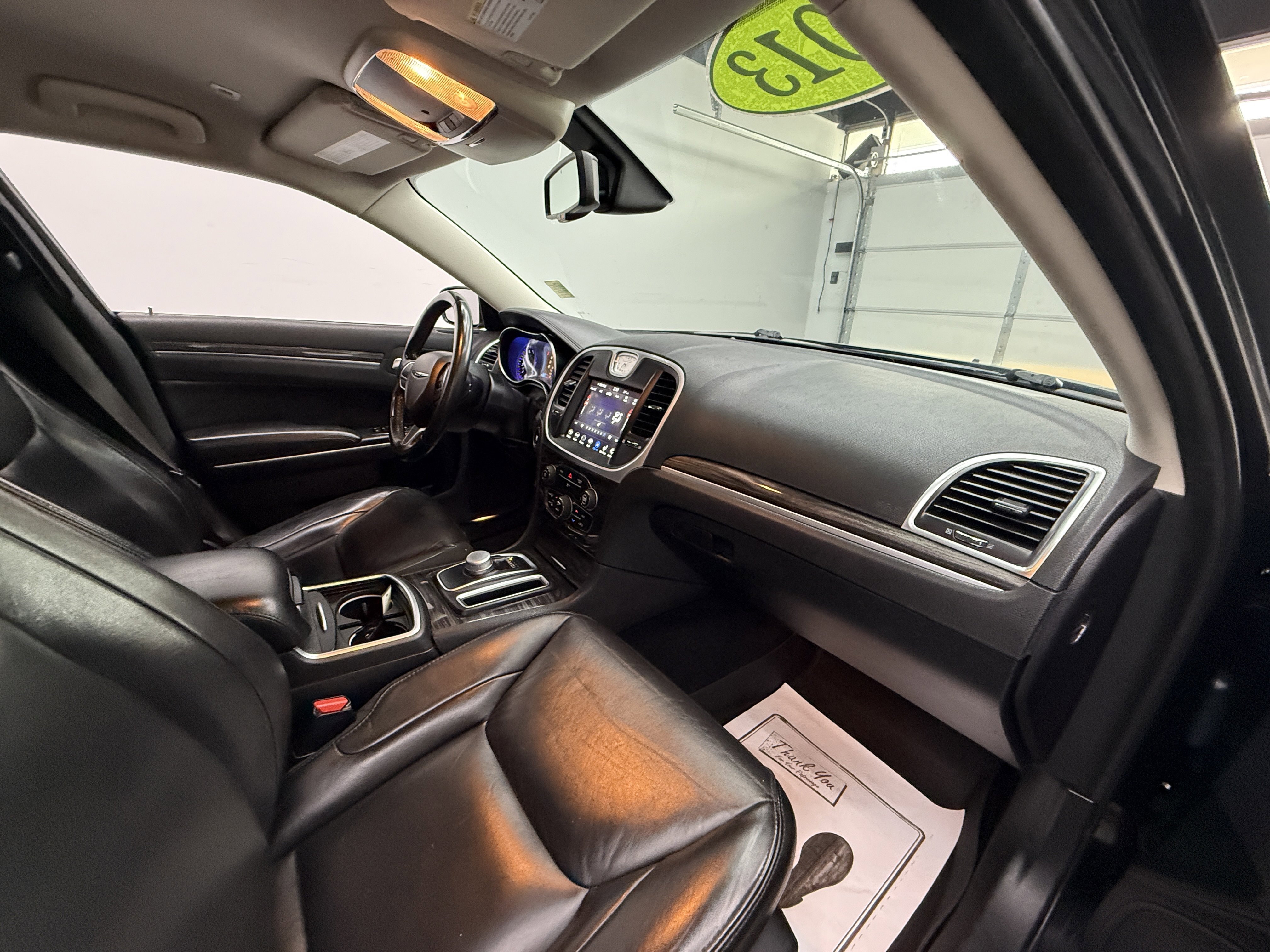 Used 2019 Chrysler 300 Touring L w/ Quick Order Package 22F image 21