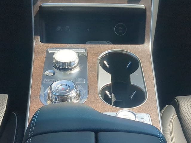 New 2026 Genesis GV80 2.5T Prestige AWD/4WD image 18