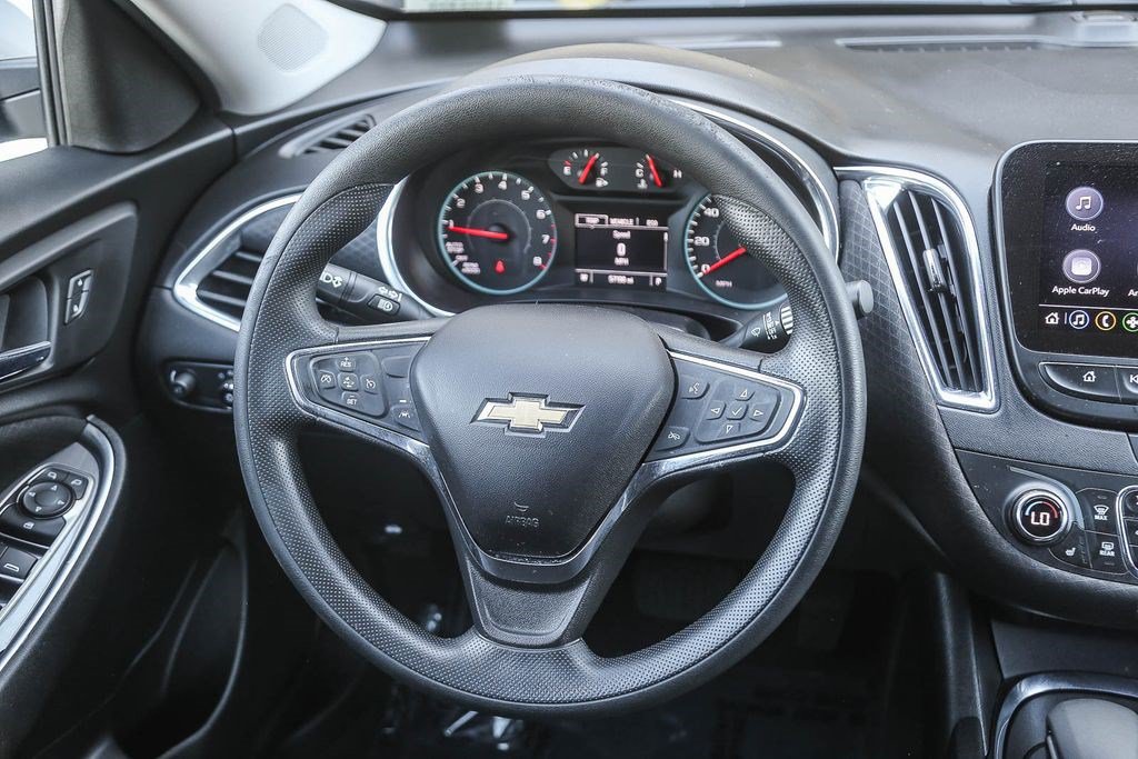 Used 2021 Chevrolet Malibu LT FWD image 14