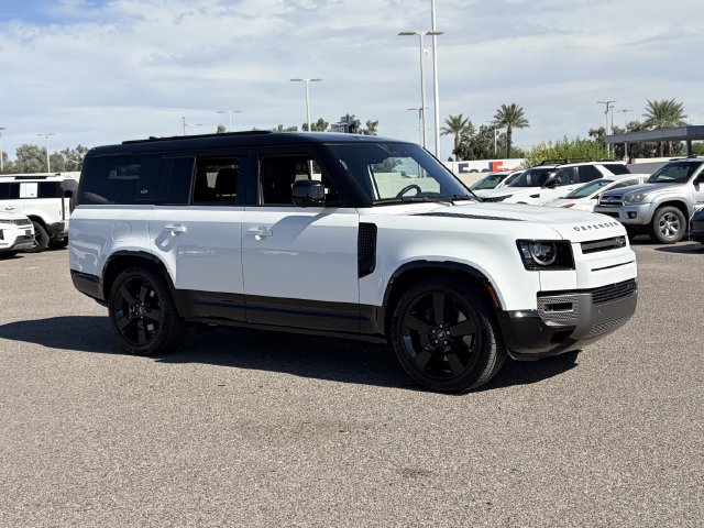 Used 2023 Land Rover Defender 130 X-Dynamic SE AWD/4WD image 3