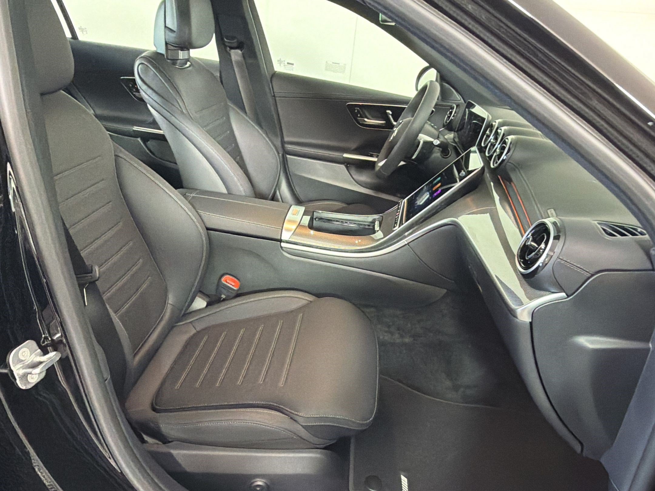 New 2026 Mercedes-Benz C 300 4MATIC Sedan image 23