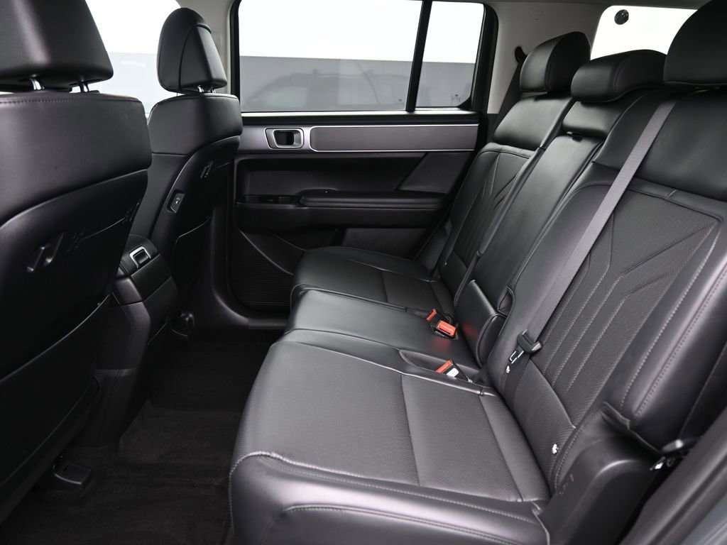 Certified 2026 Hyundai Santa Fe SEL image 11