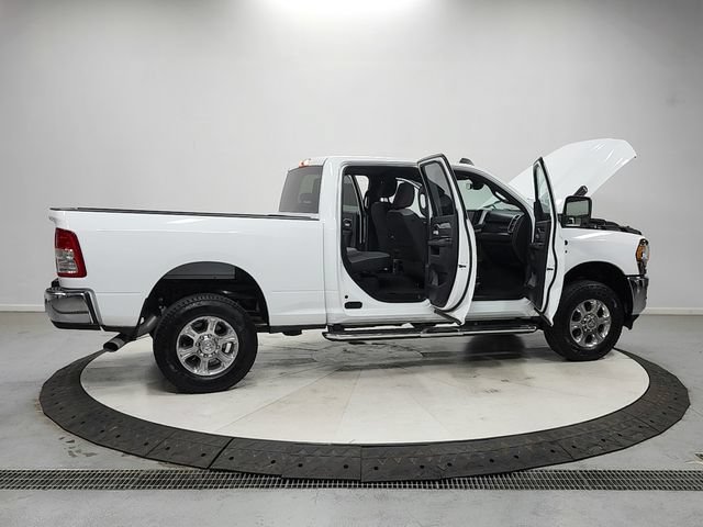 Used 2024 RAM 2500 Big Horn AWD/4WD image 16