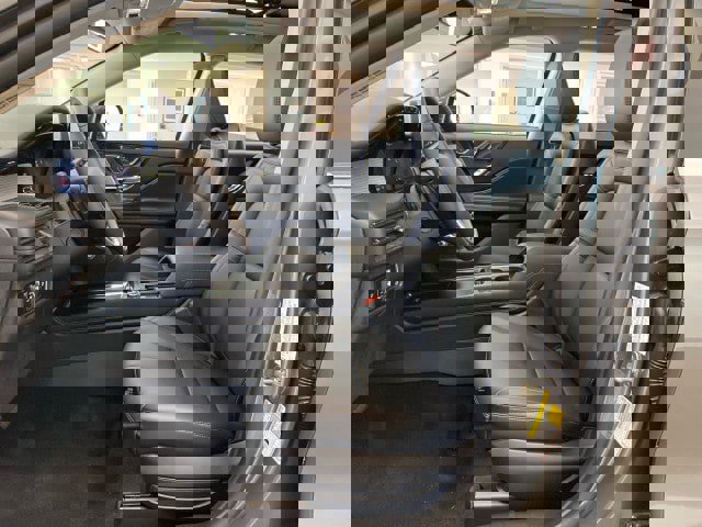 New 2025 Lincoln Corsair AWD w/ Equipment Group 101A image 13