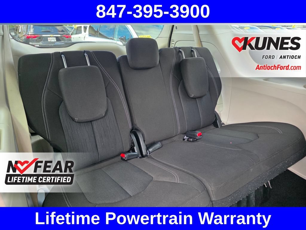 Used 2023 Chrysler Voyager LX FWD image 41