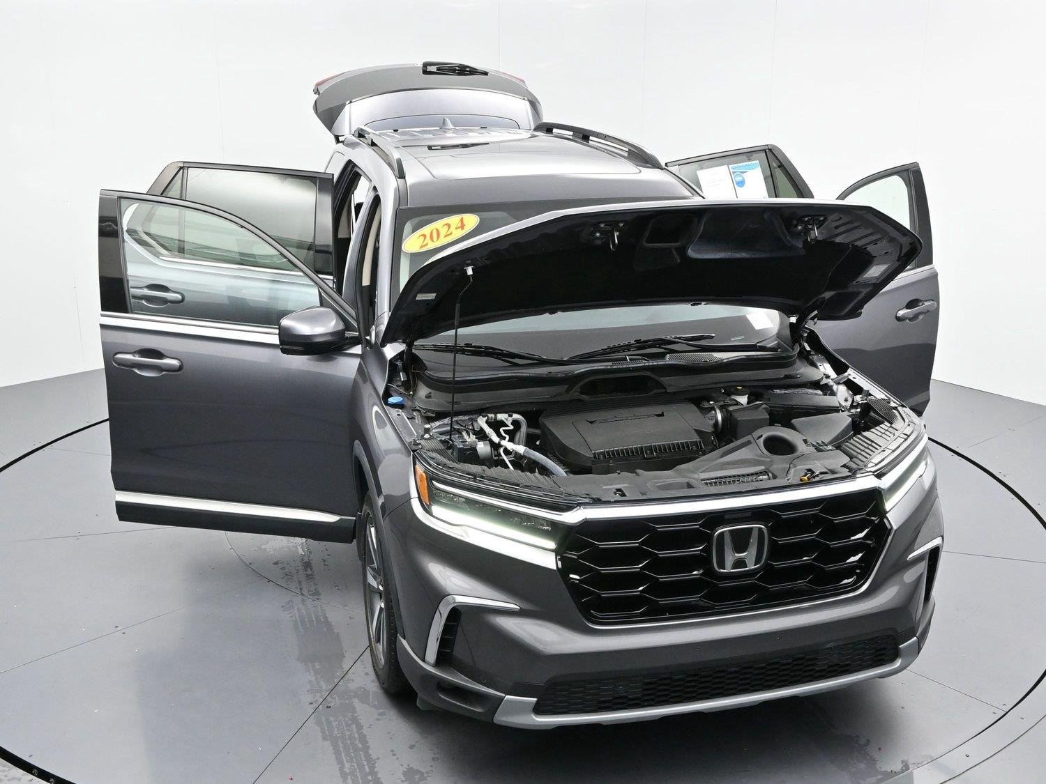 Used 2024 Honda Pilot Touring image 48