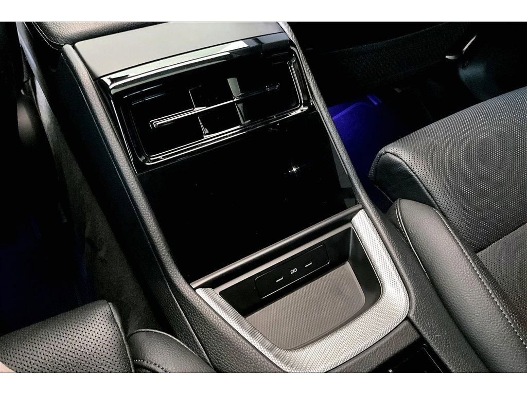 Used 2024 Porsche Panamera 4 AWD/4WD image 31