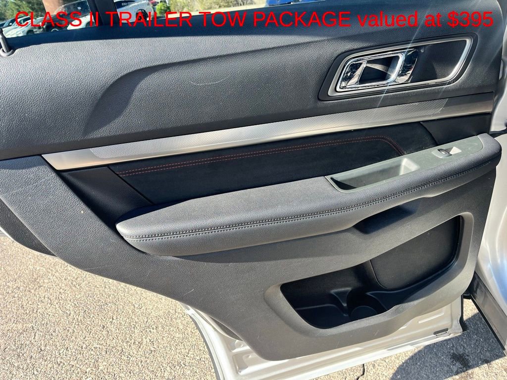 Used 2018 Ford Explorer XLT w/ Equipment Group 202A image 10