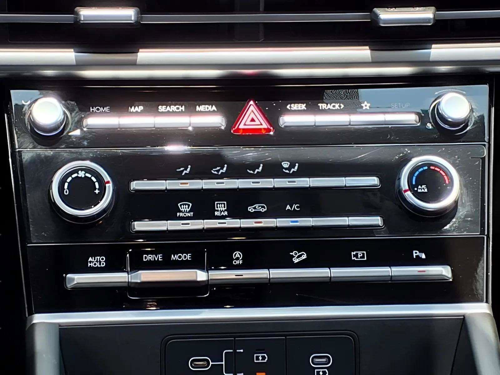 Certified 2026 Hyundai Santa Fe SE FWD image 13