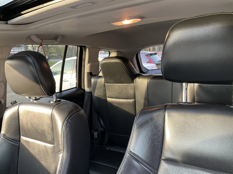 Used 2015 Jeep Compass High Altitude AWD/4WD image 23