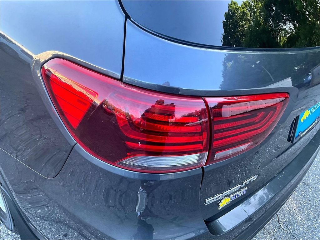 Used 2019 Kia Sorento AWD image 31