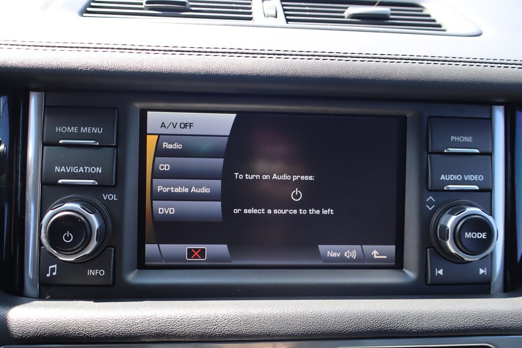 Used 2010 Land Rover Range Rover Supercharged AWD/4WD image 27