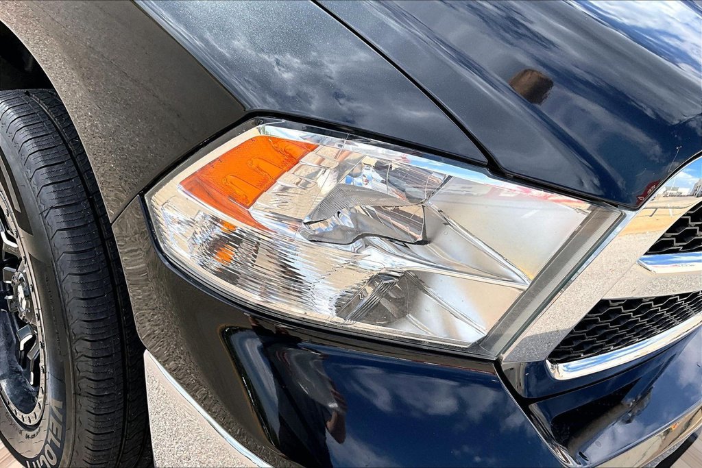 Used 2018 RAM 1500 Classic SLT AWD/4WD image 25