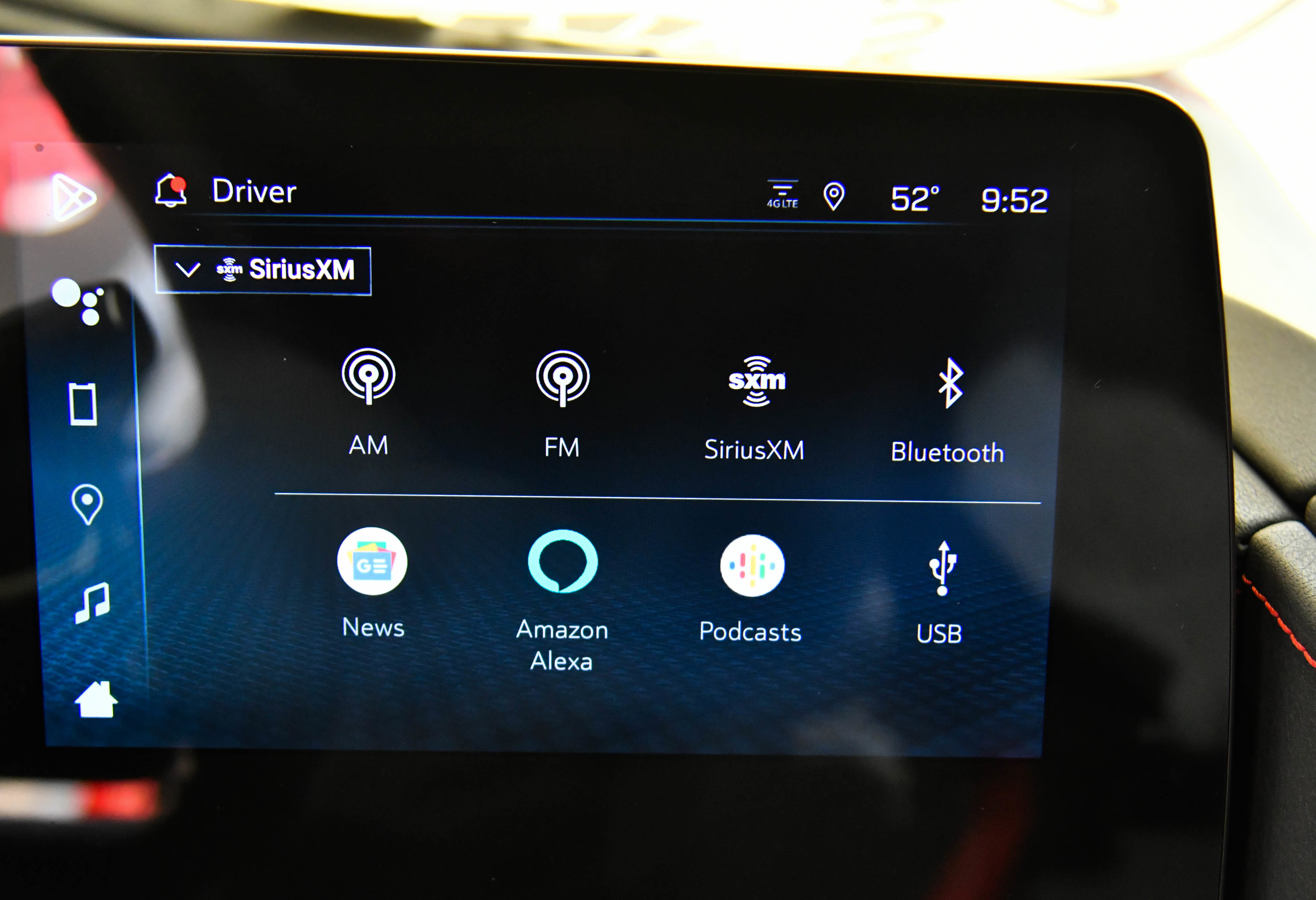 Used 2024 Chevrolet Corvette Stingray Convertible w/ 1LT image 28