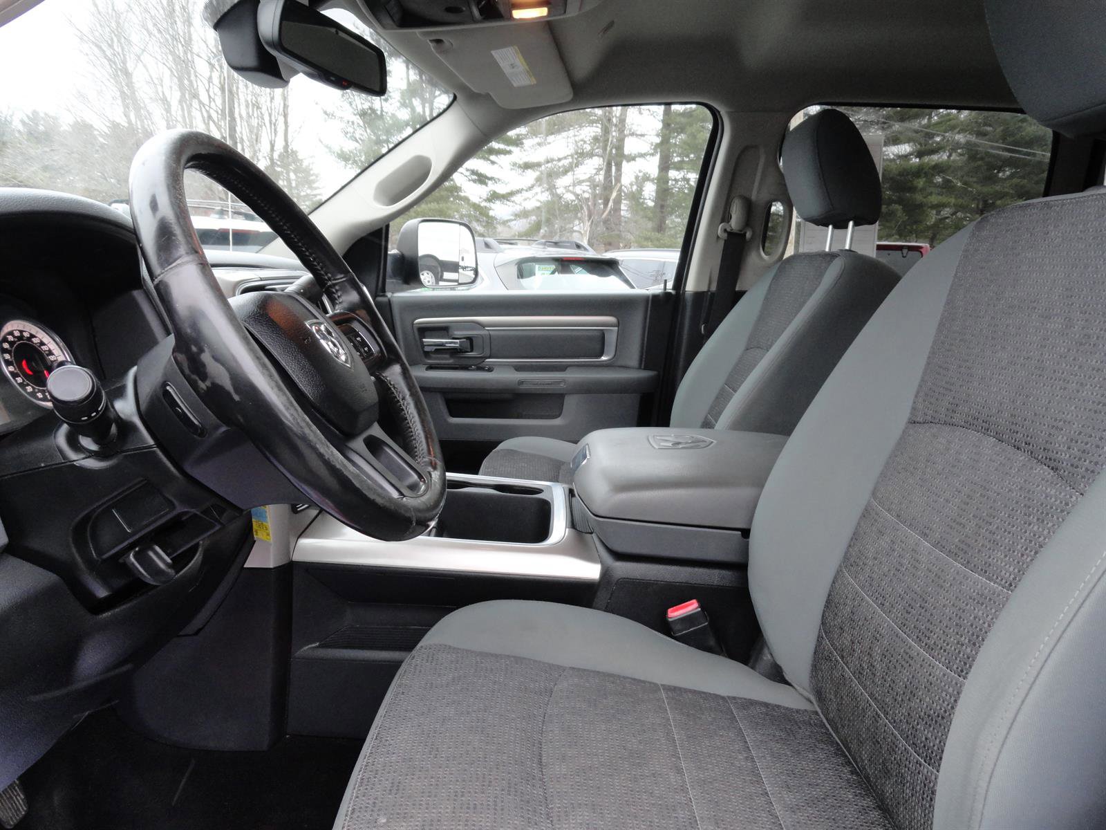 Used 2017 RAM 3500 Big Horn w/ Sport Appearance Group image 13