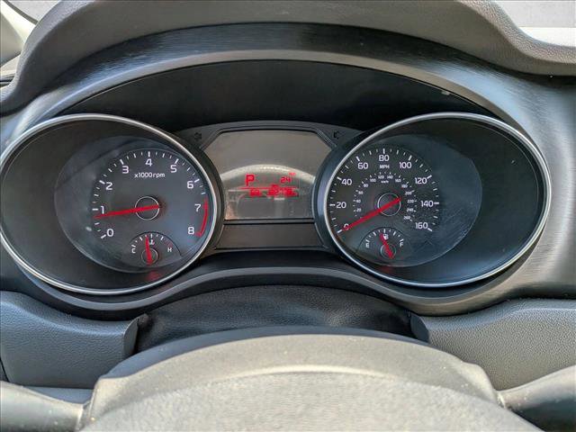 Used 2015 Kia Sedona LX image 11