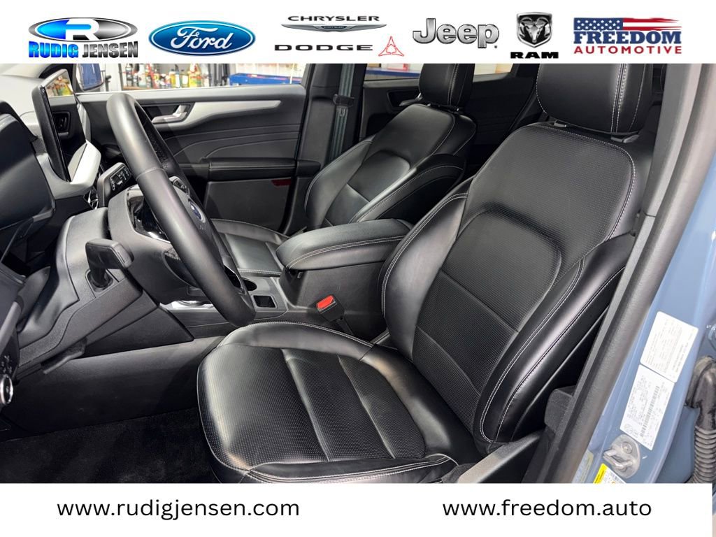 Used 2025 Ford Escape Platinum image 11