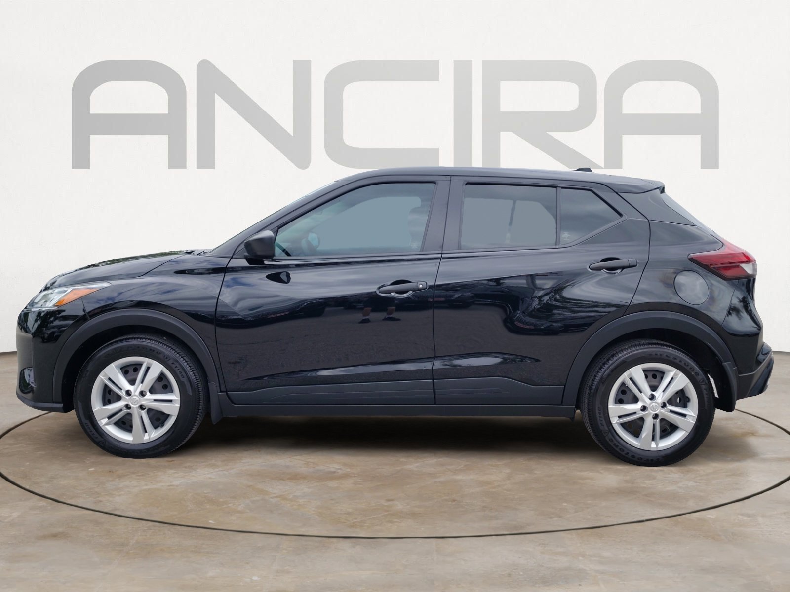 Certified 2025 Nissan Kicks Play S FWD image 11