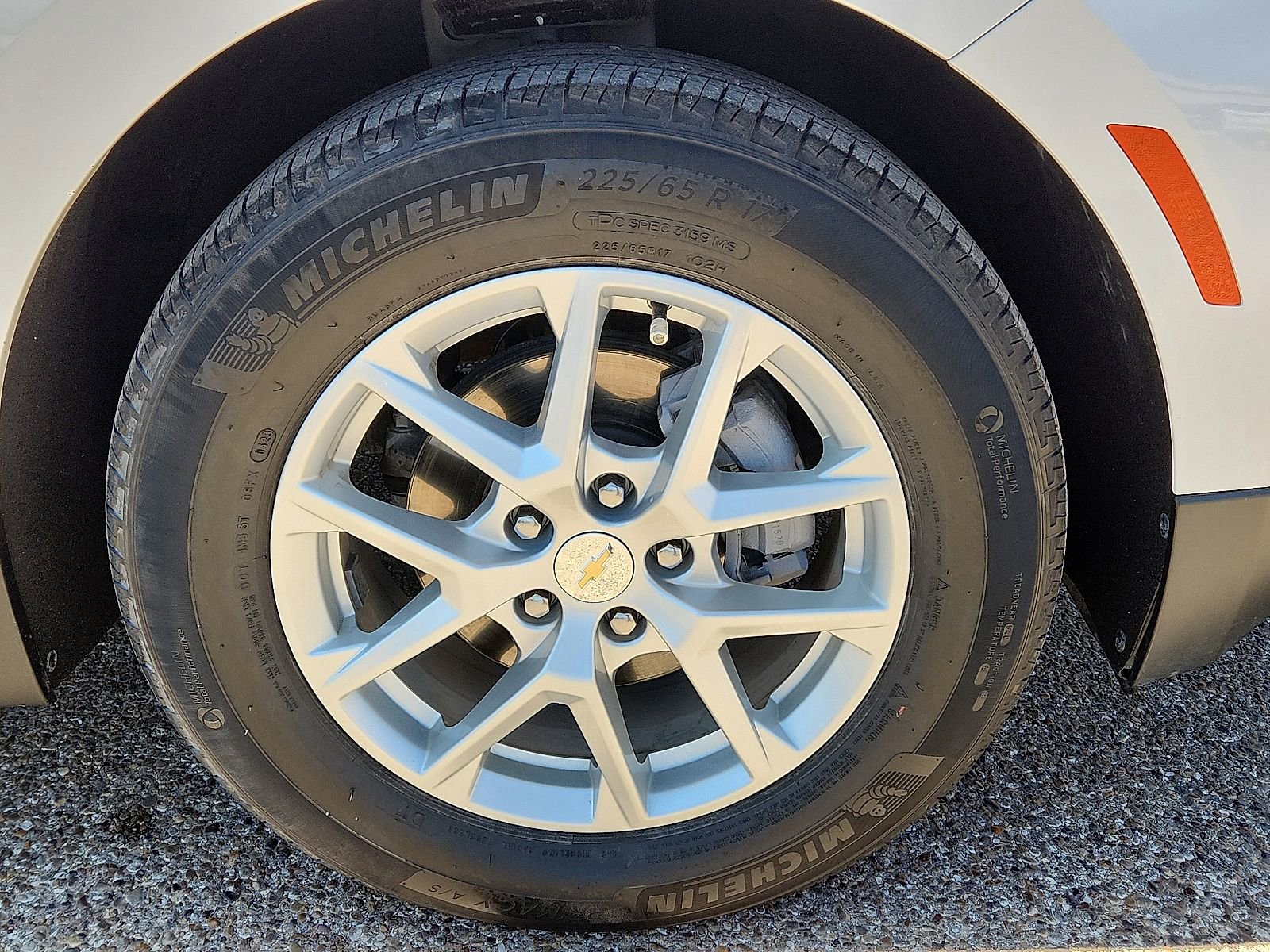 Used 2023 Chevrolet Equinox LT FWD image 7