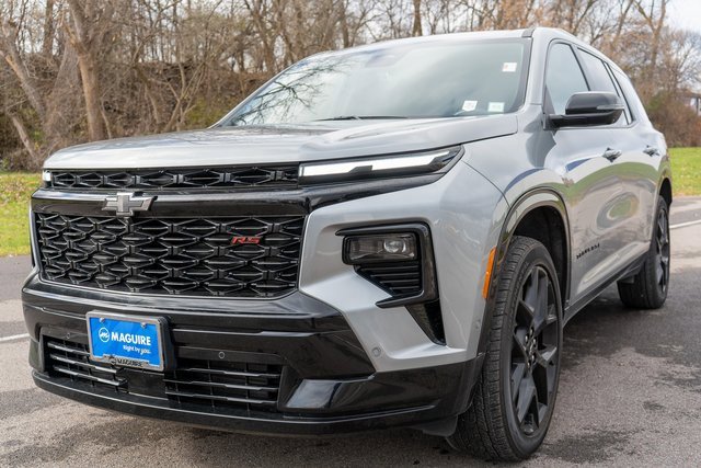 Used 2024 Chevrolet Traverse RS w/ LPO, Floor Liner Package image 2