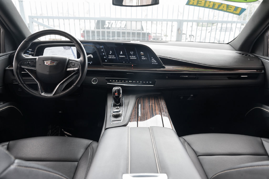 Used 2023 Cadillac Escalade ESV Luxury RWD image 22