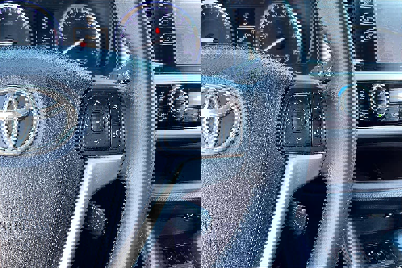 Used 2016 Toyota Highlander XLE image 22