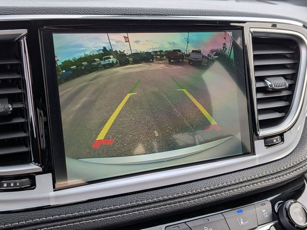 New 2026 Chrysler Pacifica Limited image 7