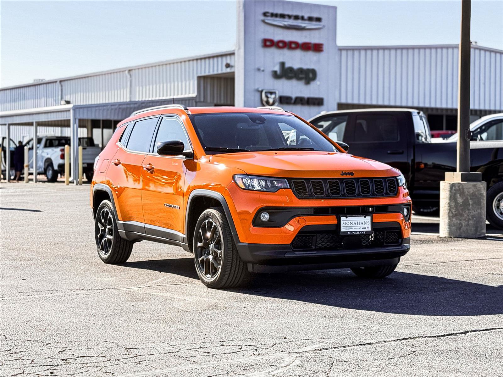 New 2026 Jeep Compass Latitude w/ Sun and Sound Group AWD/4WD image 3