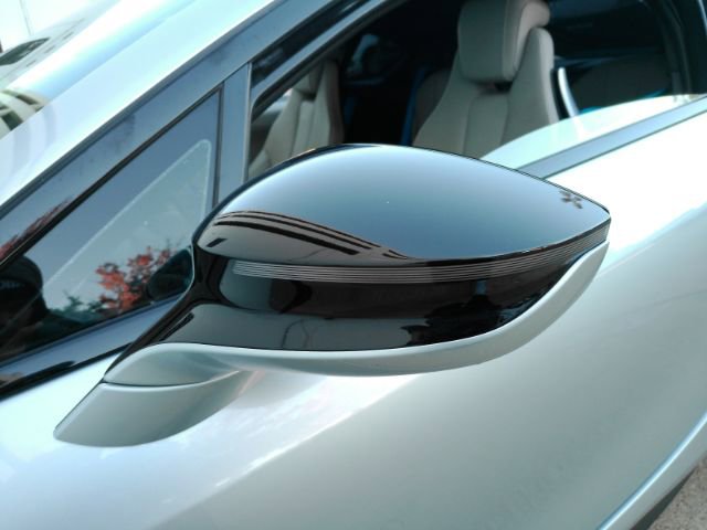 Used 2015 BMW i8 image 23