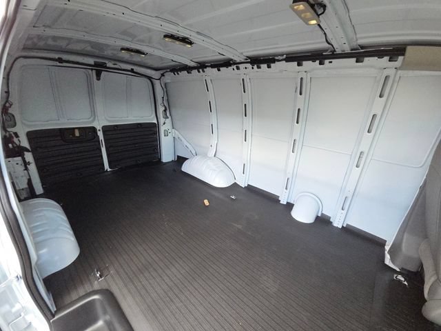 New 2026 GMC Savana 2500 w/ Driver Convenience Package RWD image 20
