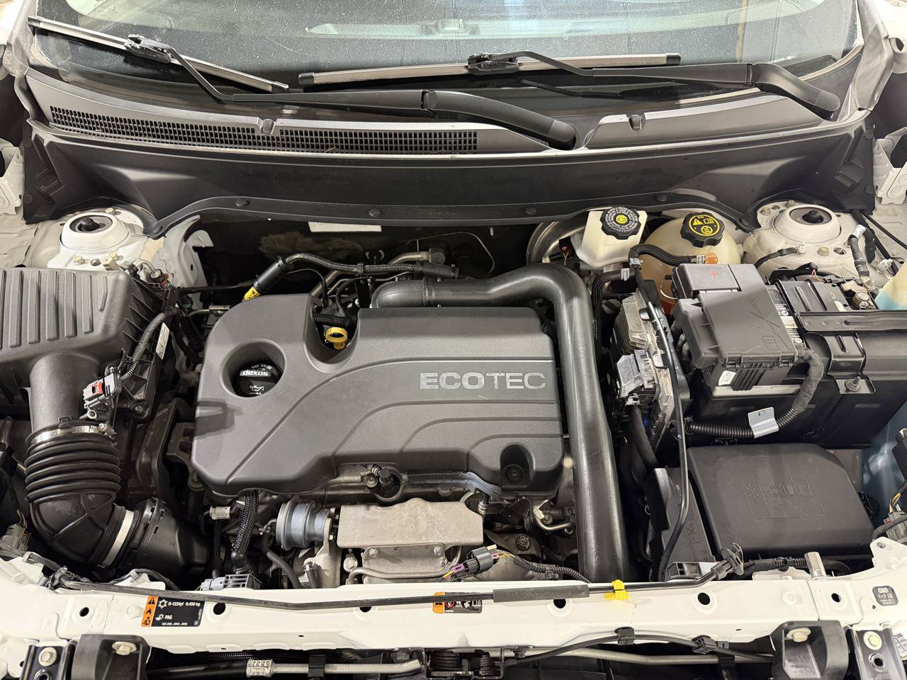 Used 2018 Chevrolet Equinox LT FWD image 18