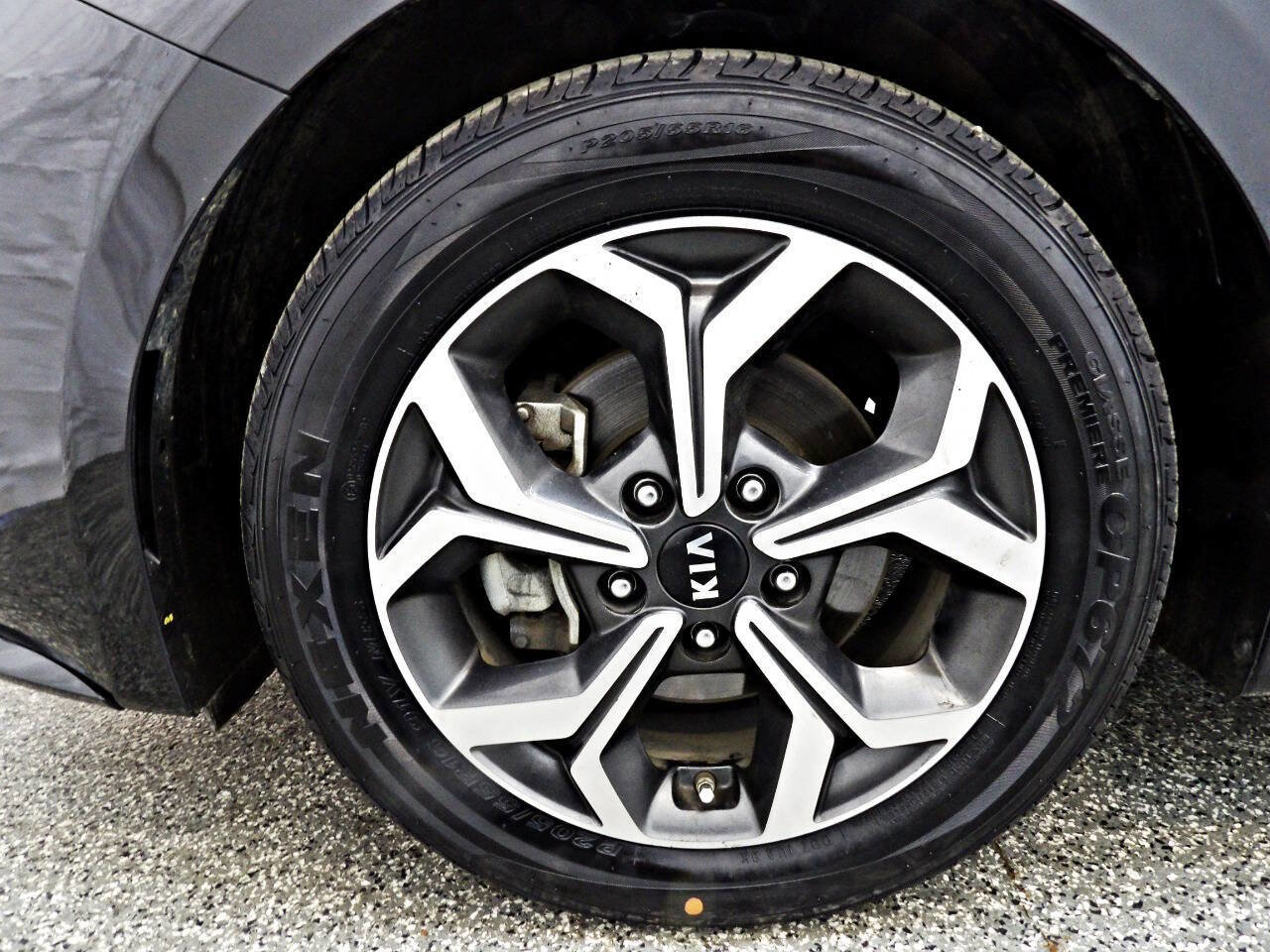 Used 2021 Kia Forte LXS image 18