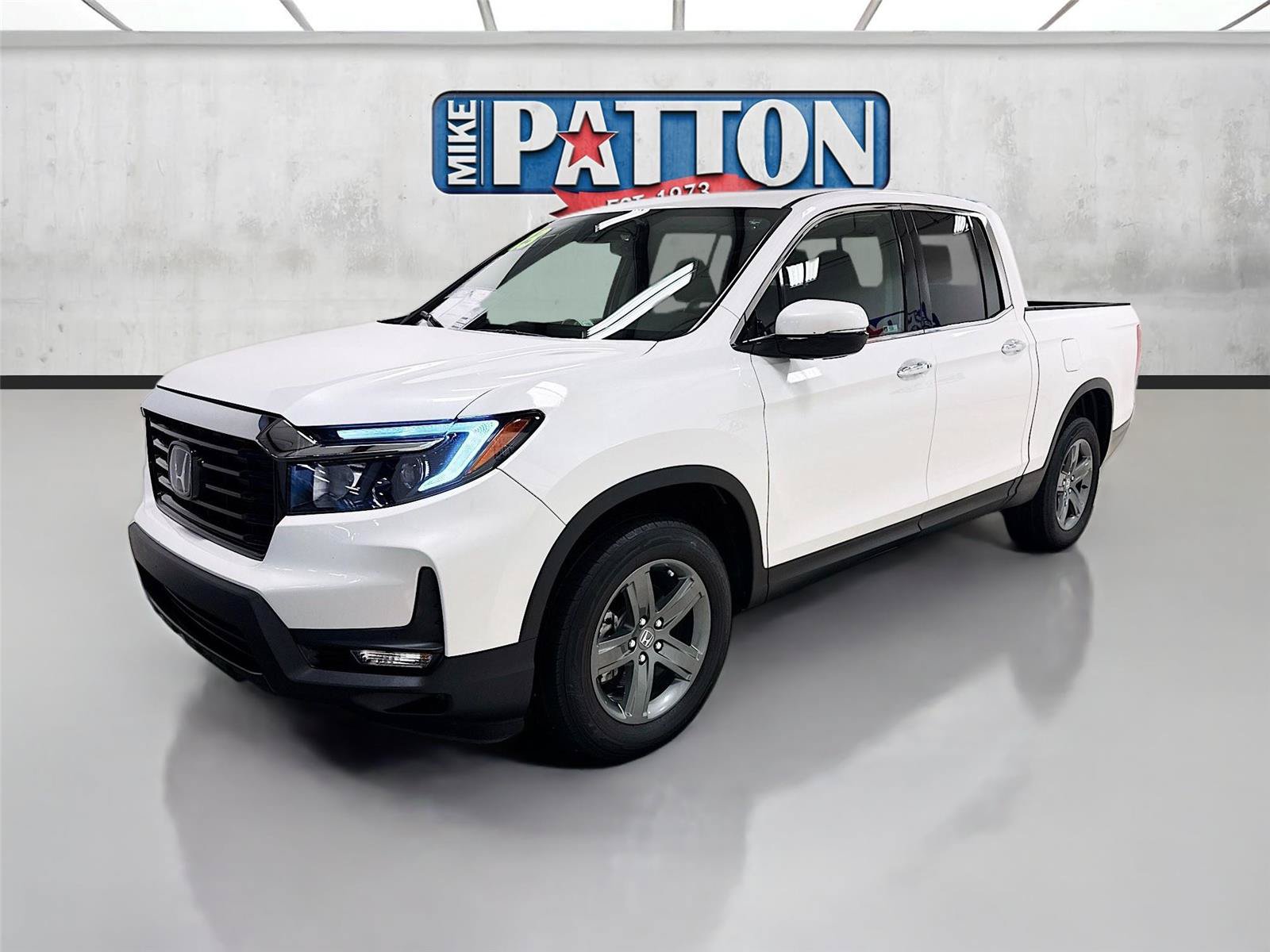 Used 2023 Honda Ridgeline RTL-E image 3