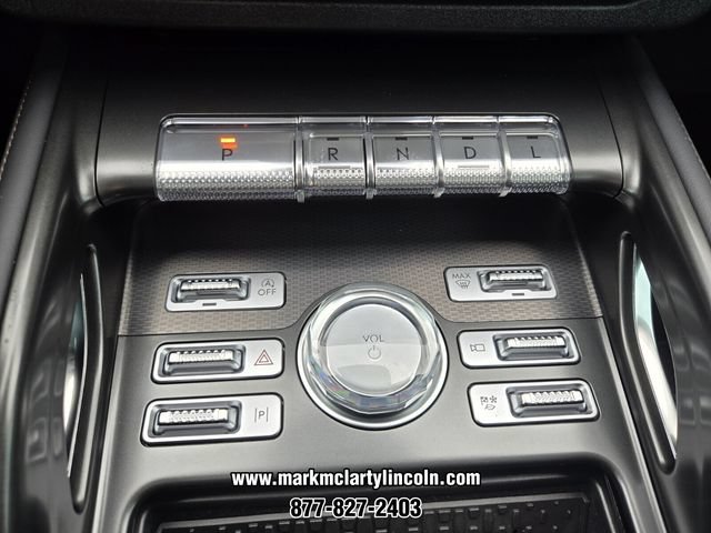 New 2026 Lincoln Nautilus Premier AWD/4WD image 18