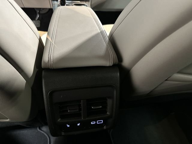 Used 2023 Cadillac XT4 Luxury w/ Cold Weather Package image 25