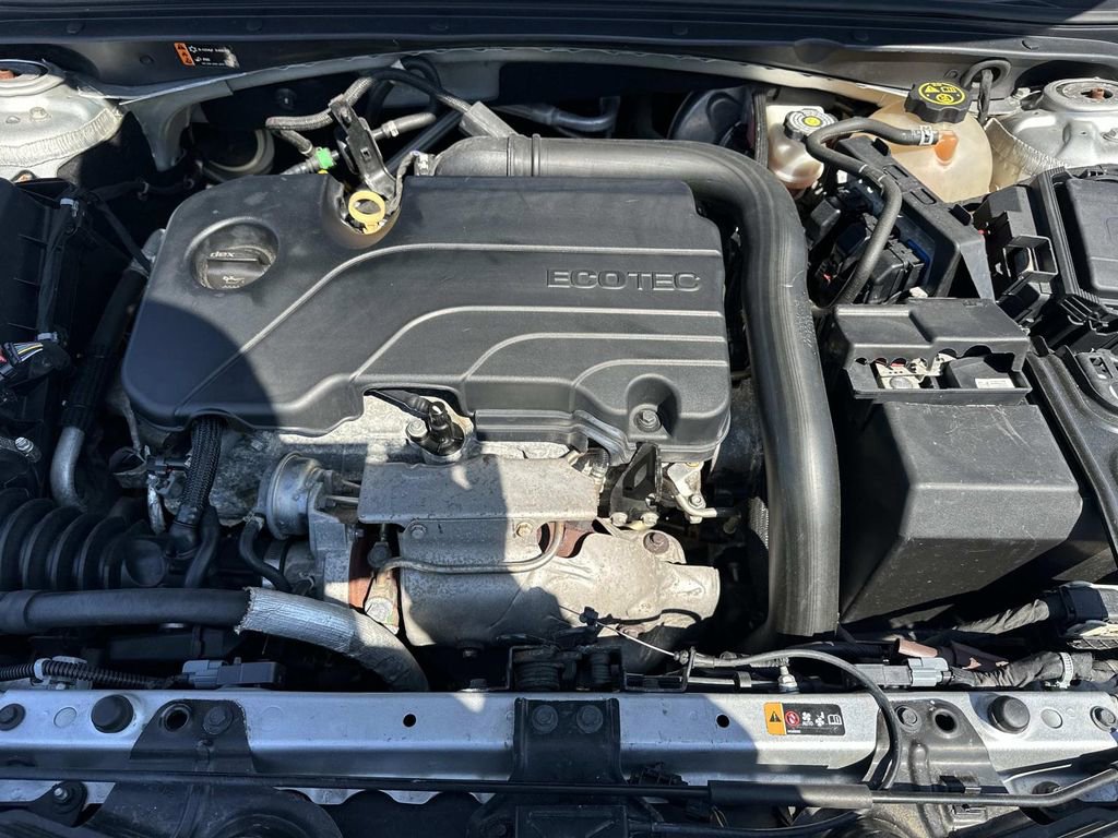 Used 2019 Chevrolet Malibu LS image 11