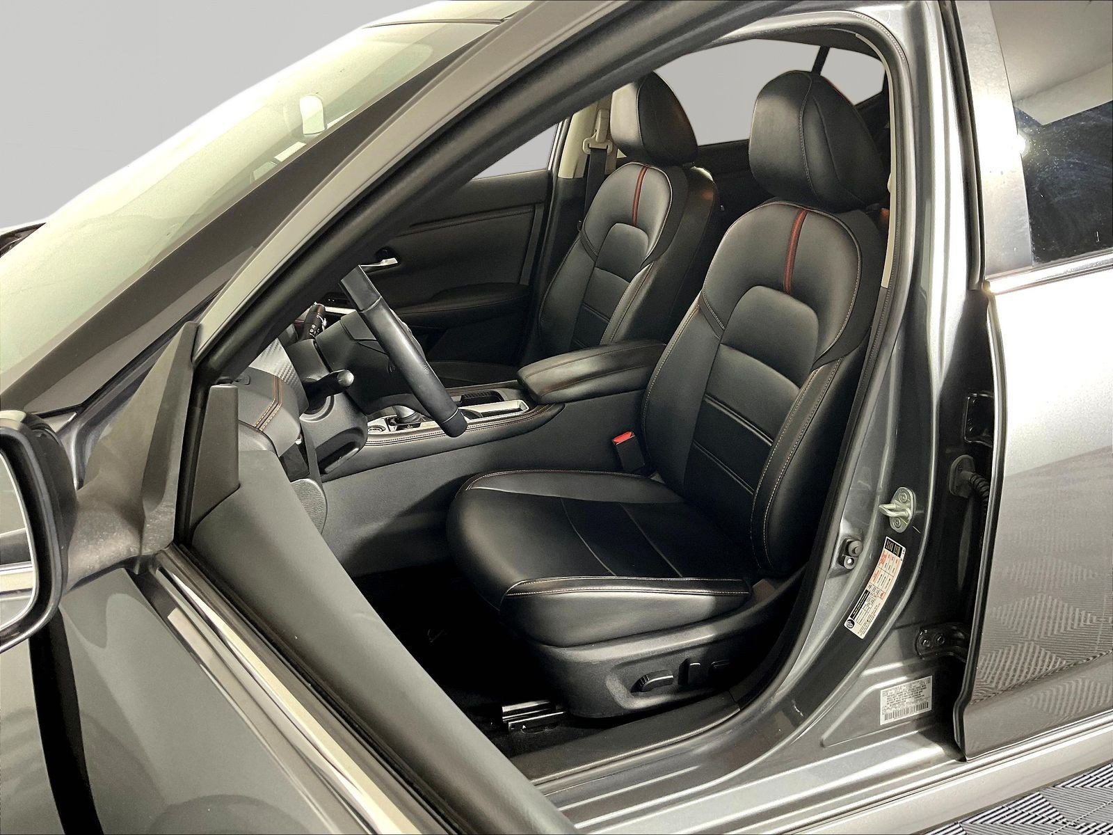 Used 2021 Nissan Sentra SR w/ SR Premium Package FWD image 21