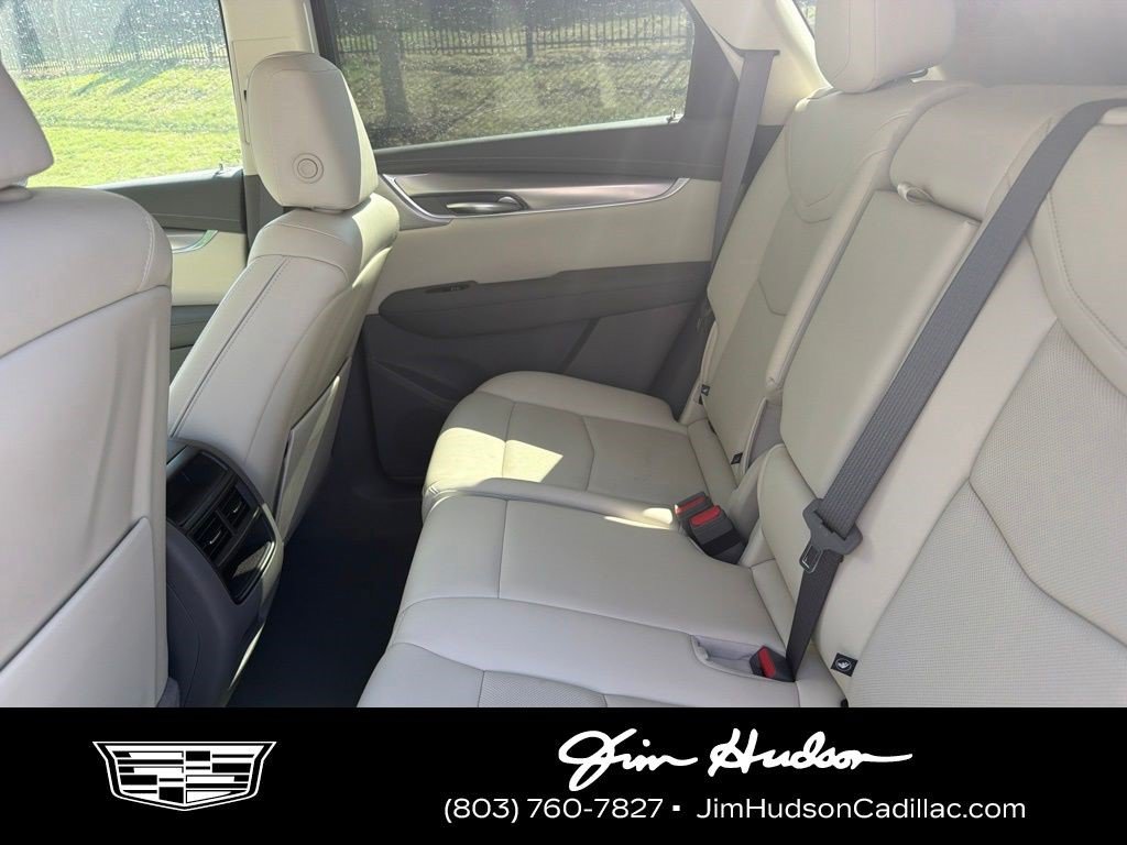 Certified 2024 Cadillac XT5 Premium Luxury FWD image 5