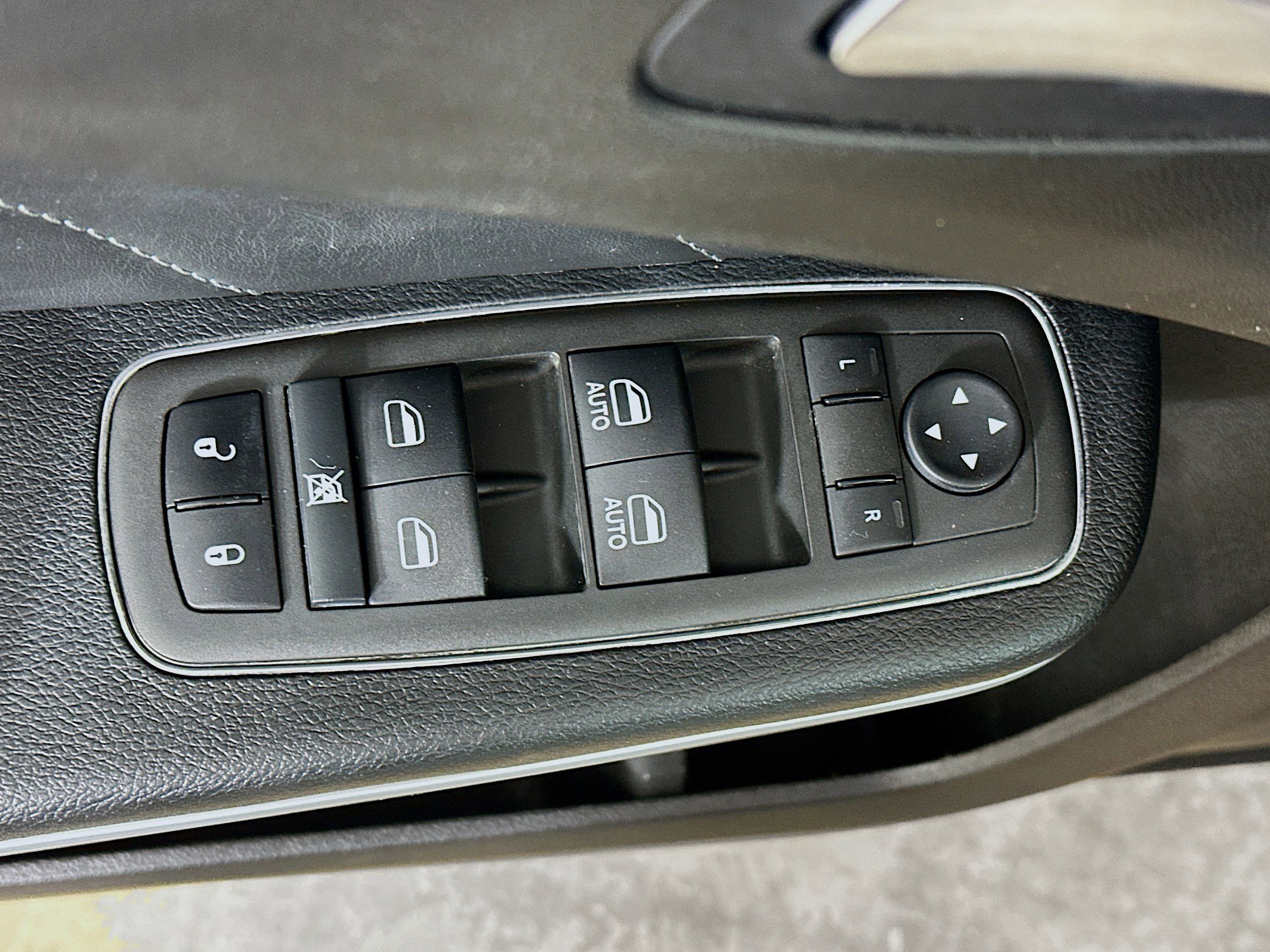 Used 2022 Dodge Charger Scat Pack w/ Plus Group image 15