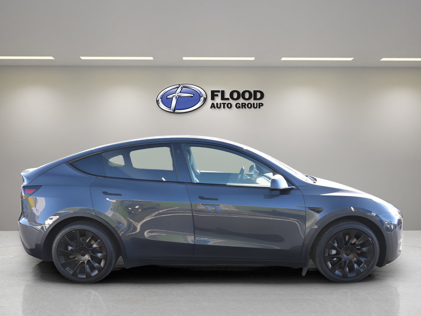 Used 2021 Tesla Model Y Long Range image 3