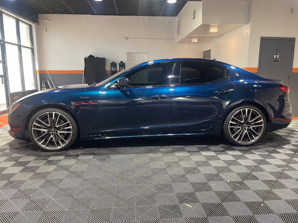 Used 2021 Maserati Ghibli Trofeo RWD image 18